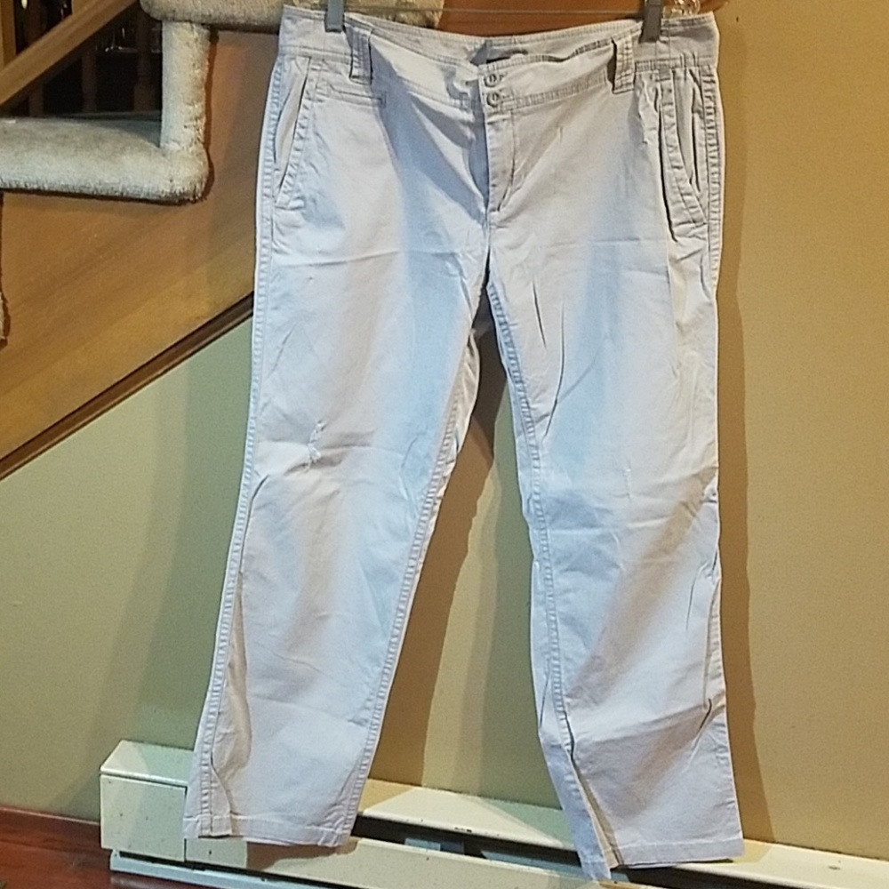 Chinos